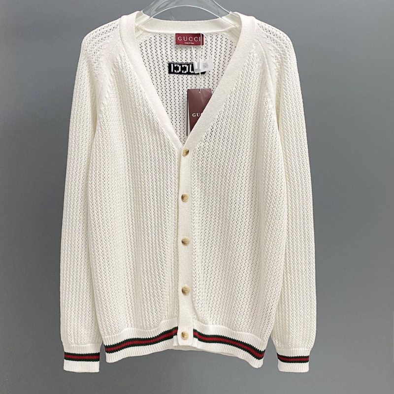 G*u*i coats